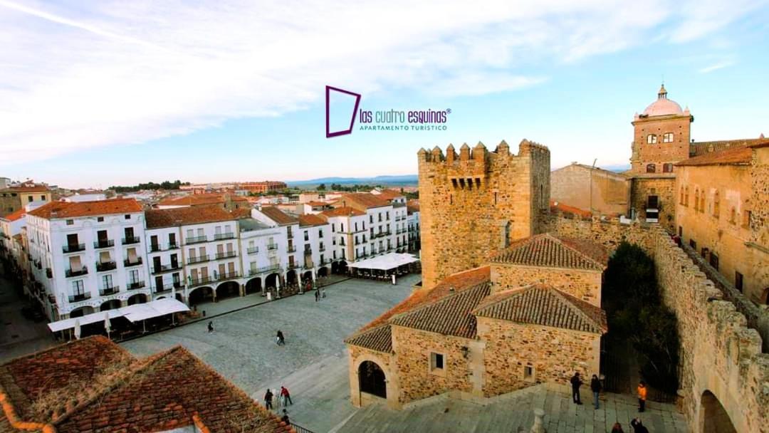 Las Cuatro Esquinas De Caceres Bagian luar foto