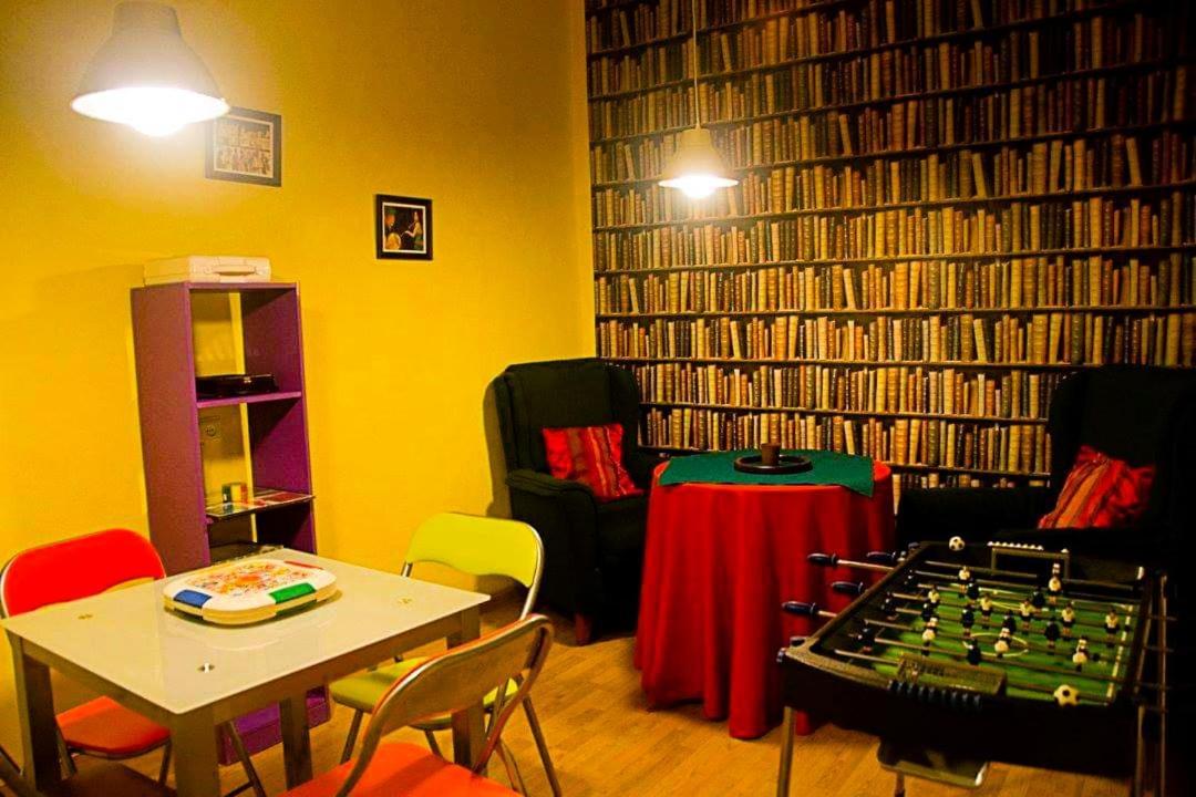 Las Cuatro Esquinas De Caceres Bagian luar foto