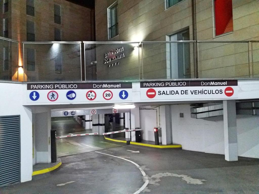 Las Cuatro Esquinas De Caceres Bagian luar foto