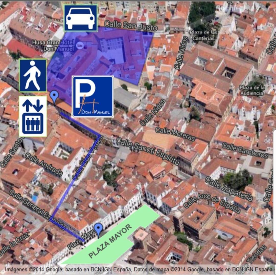 Las Cuatro Esquinas De Caceres Bagian luar foto